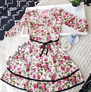 ***SOLD!!!*** Summer Floral Mini Dress